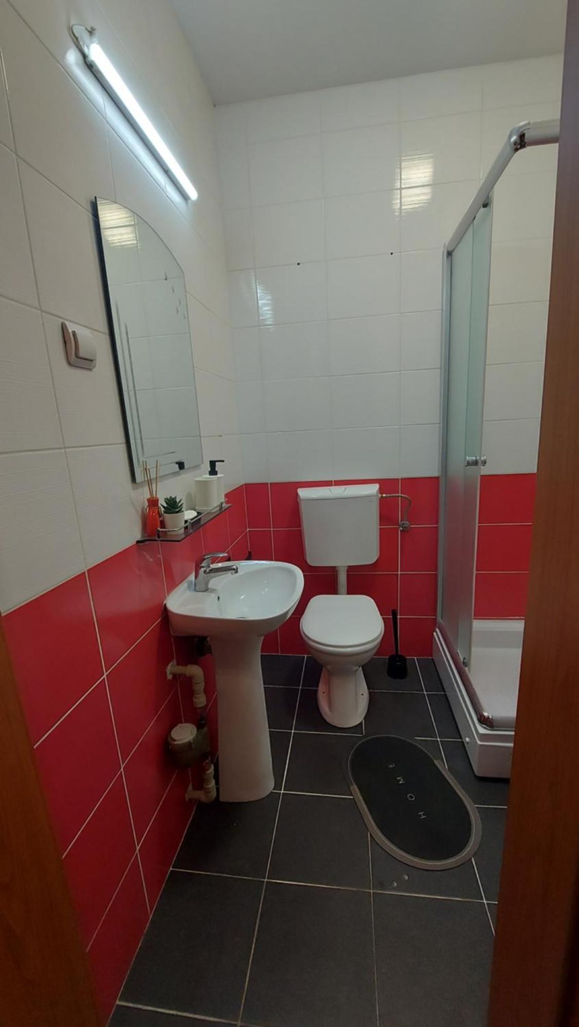 Apartment 4